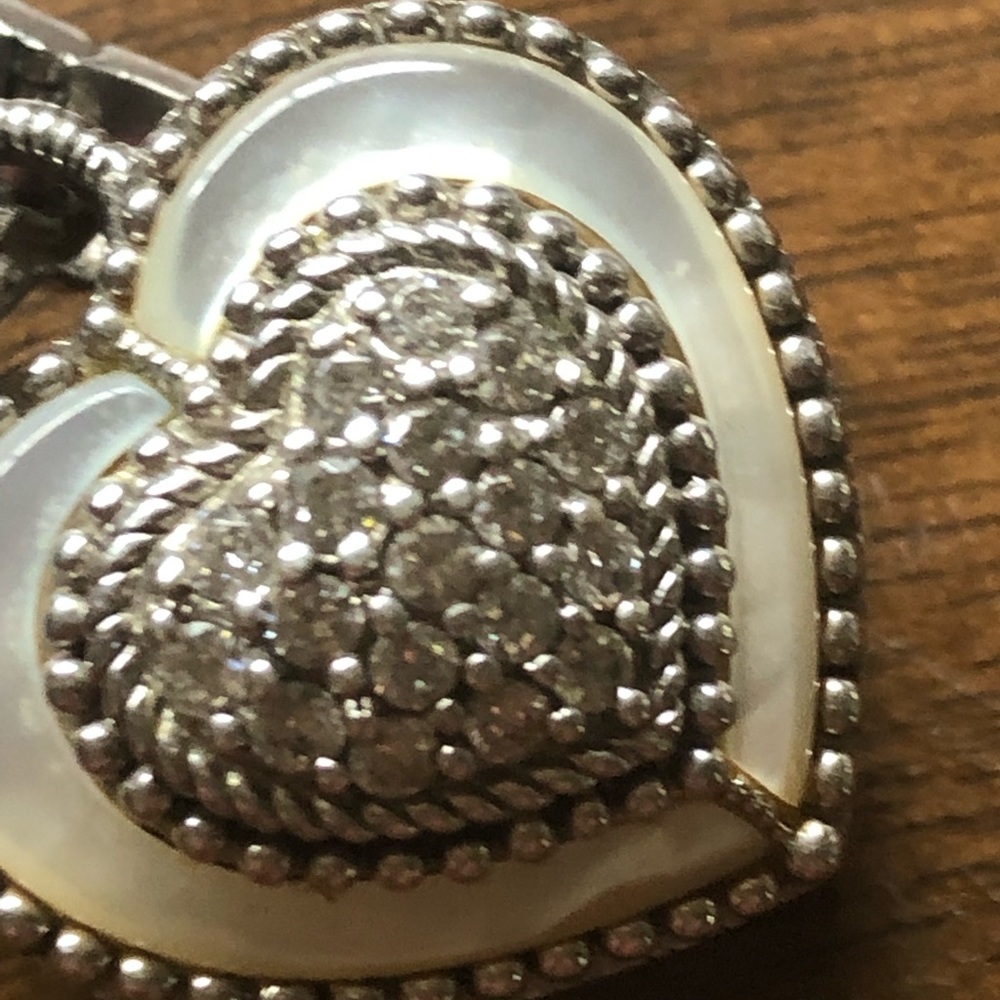 Judith  Ripka heart diamondnique enhancer